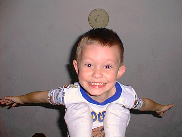 Look everyone -- I can fly!