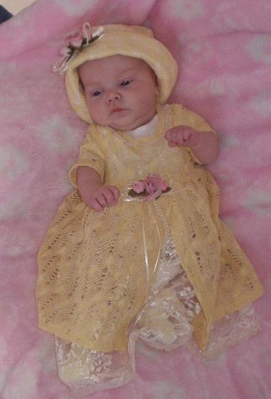 I took Mary to have her pictures taken in this outfit. I couldn't wait for them to come back, so I took a few myself :)