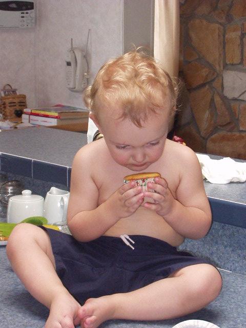 Aunt Joni made cupcakes for Elijah.
