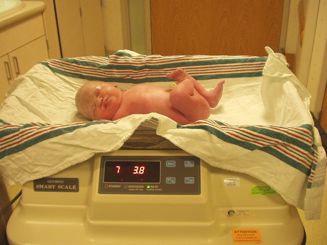 Weight: 7 lbs 3.8 Ounces Born: 4/13/2003 11:41PM