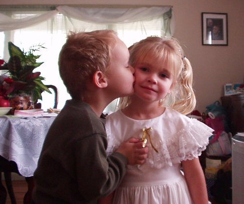 Elijah and Kaitlyn are best friends :)