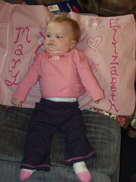 I love my new pillow case that Aunt Jenny made :)