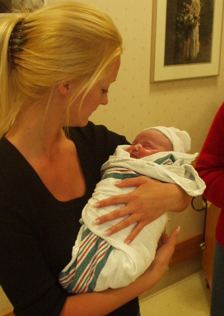 Aunt Tammy took some really good pictures of me 'fresh' from the oven...hehe.. Those won't be on here!