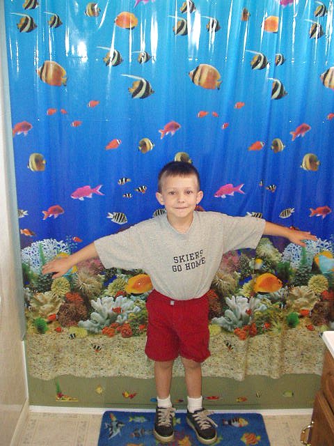 Thank you Mamaw for the shower curtain and fish rug!! They look awesome in my new bathroom. I LOVE YOU!!