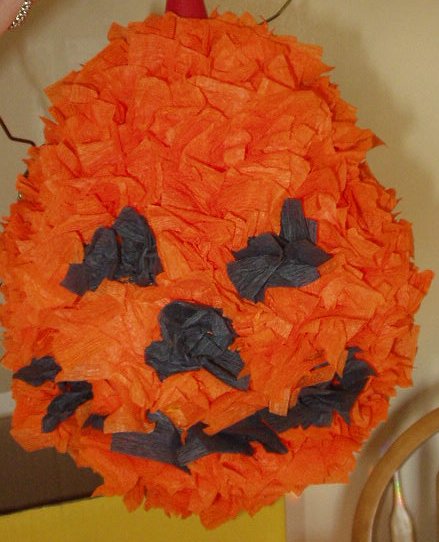 The piñata that was :( My first piñata that wasn't painted.