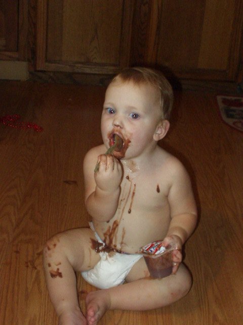 Guess who likes chocolate pudding???