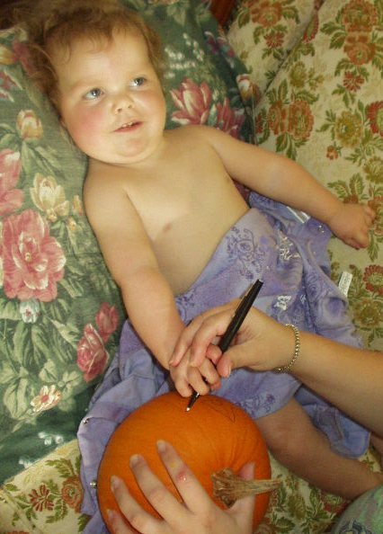 This is going to be an awesome pumpkin :)