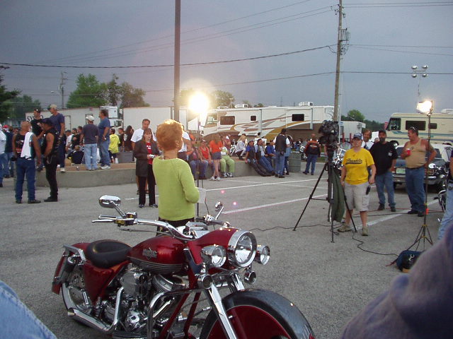 Grandpa..I'm on TV!!! Can you see me??  (that was my phone call to Grandpa:)