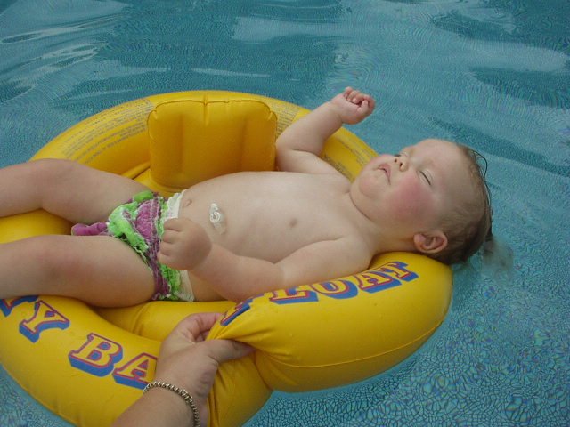 Mary is chill'n in the pool :)