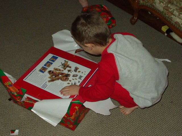 Wow..this came with all sorts of neat things!!