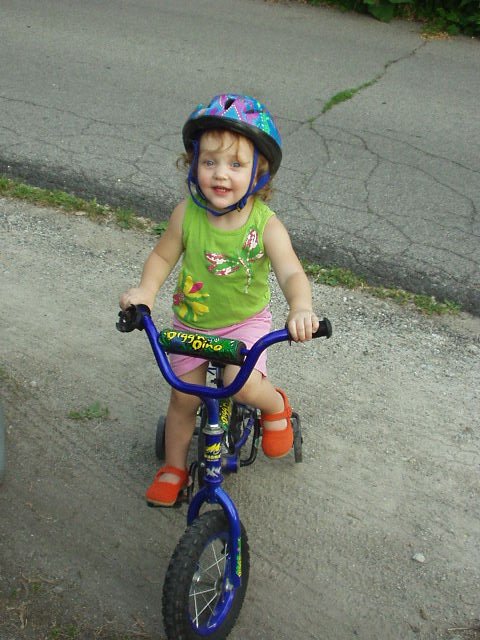 Of course Abigail is cute :) I can't believe she put down her purse, neigh neigh, necklace, rings, pony, other neigh neighs, brush, eyes (make-up)...etc....