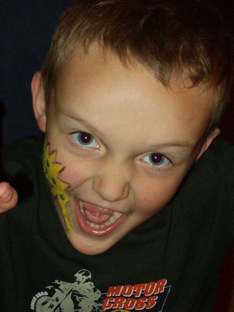 This is one funky face!!