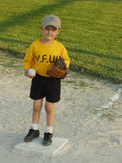 I love this picture. Elijah looks so cute :)