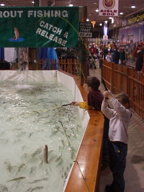 Awwww....fish paste! I caught one!