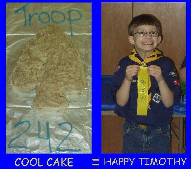 Timothy won a ribbon for his arrowhead cake :) We need to work on the smile!!
