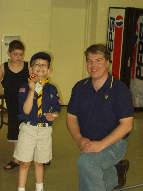 Timothy was awarded his Wolf badge :) and two arrows. I was given the mothers pin :)