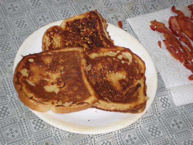 Daddy-made french toast is the most :)