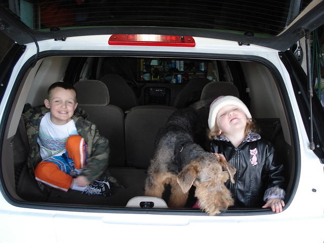 OK.. OK.. now Abby is howling :P  hehe