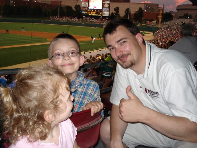 Rock on, baseball watchin' fam!