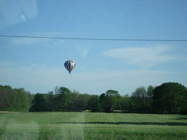 Grandma Tena says this is her friend Alora's balloon: www.starsandheights.com