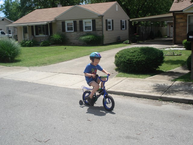 When I see Elijah pedal, the music from the Wizard of Oz tornado scene plays in my head.