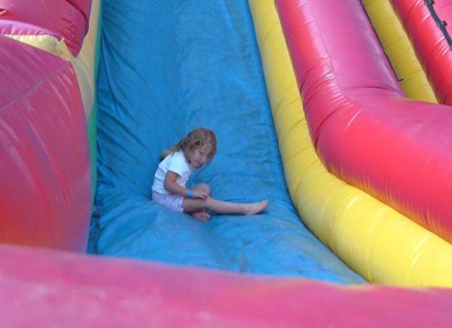 You're supposed to go all the way down, Abby :P