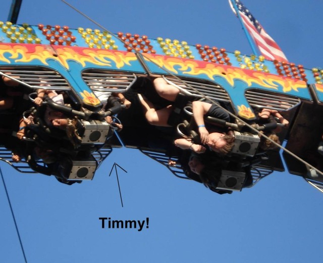 Love is a burning thing
and it makes a firery ring
bound by wild desire
I fell in to a RING OF FIRE...