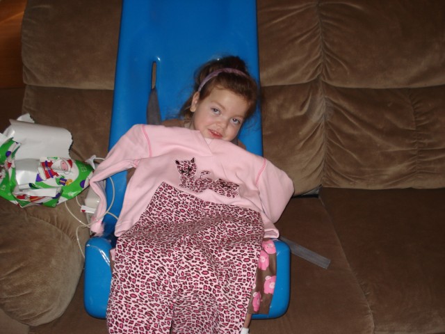 Mary got another outfit :)