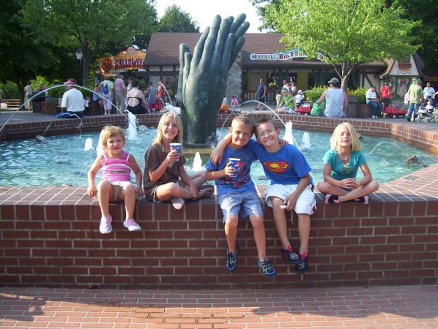 Harris Kids 'n' a Schoonover :)