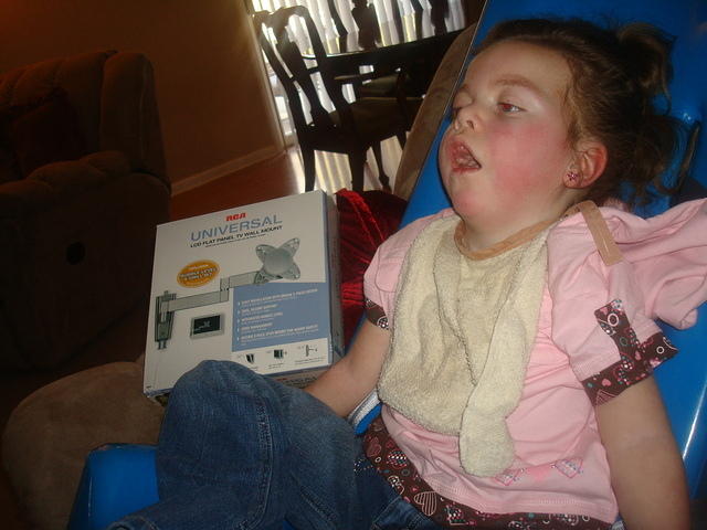 Woohoo, a universal TV mount :)