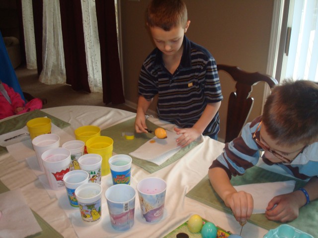 Elijah is a good egg balancer.