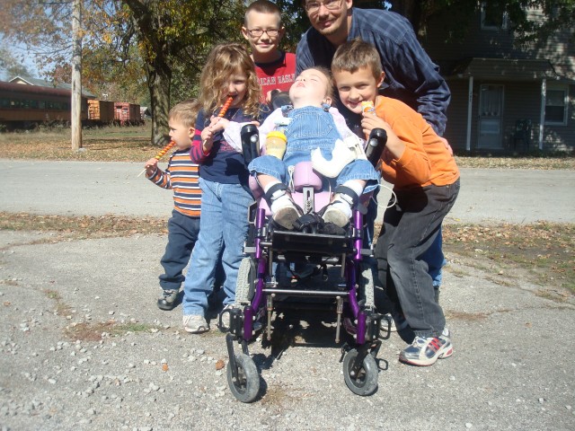 We're almost all in the picture!  hehe