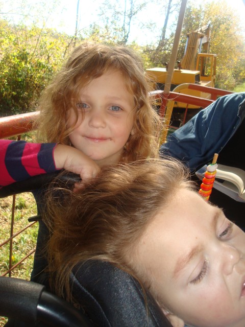 Who's a pretty girl!