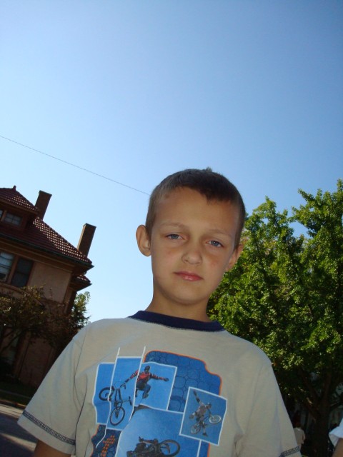 Everyone was thrilled with getting up early and going to a parade.