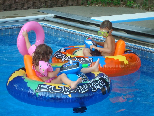 It's no wonder Elijah has a permanent goggle shaped tan-line on his face! :)