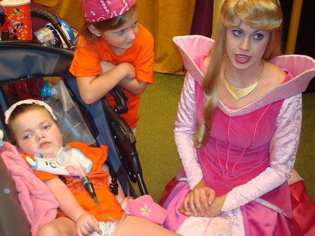 She's apparently telling the kids the story about how she used to have sex for crack money before she landed the gig at disney :P